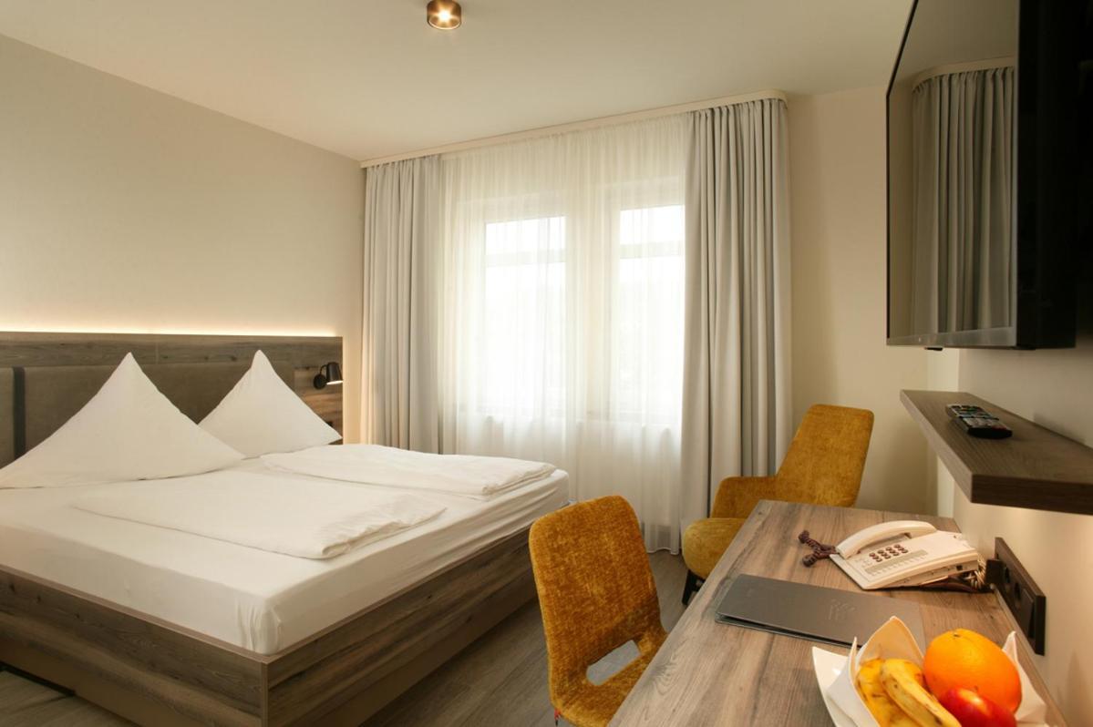 Hotel Sonne Garni Rudersberg Buitenkant foto